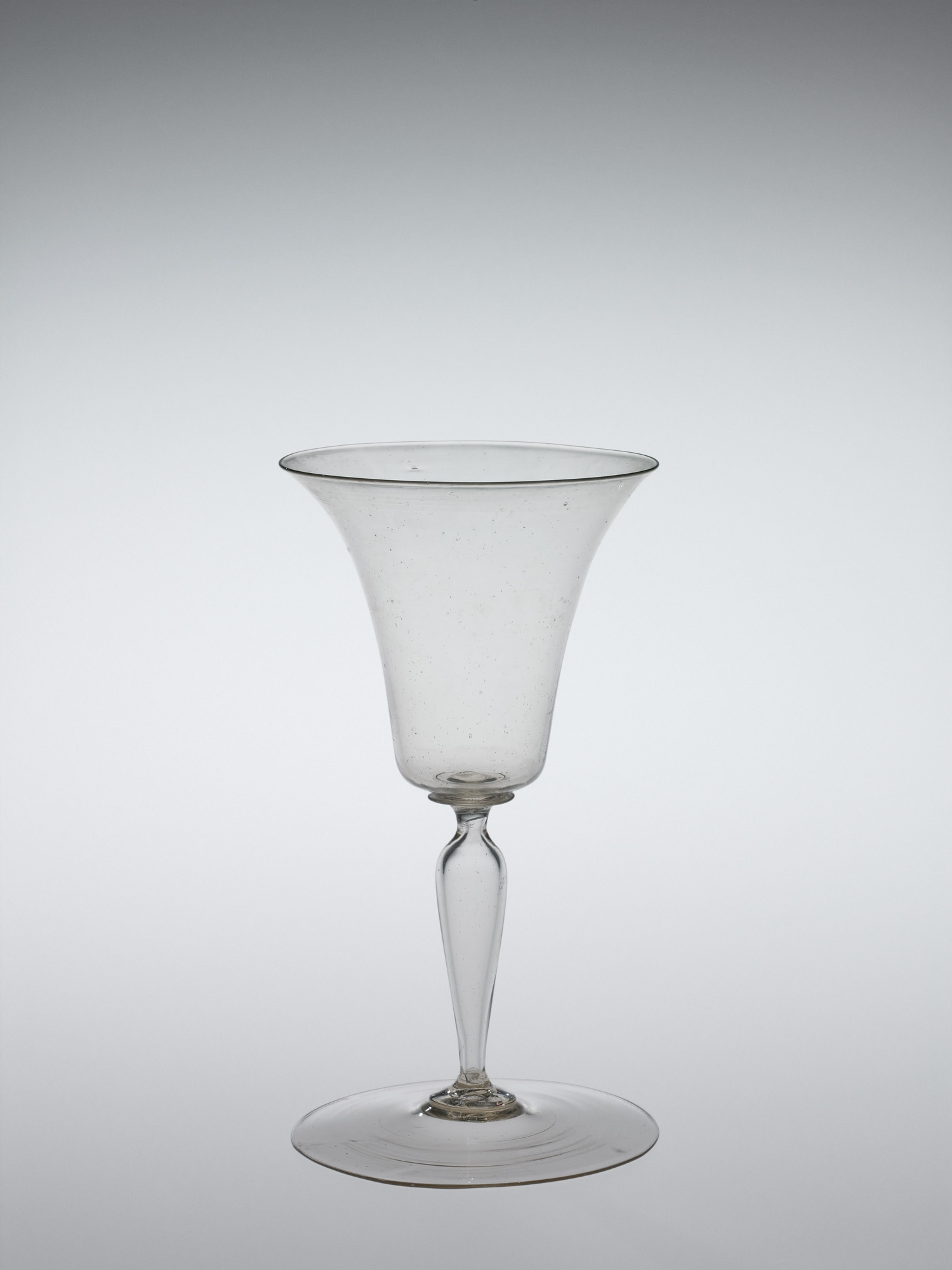 Simple Flared Wineglass